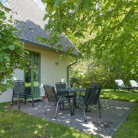 Ferienhaussiedlung Strandperlen Buchenhof 6a * Wustrow (Fischland)
